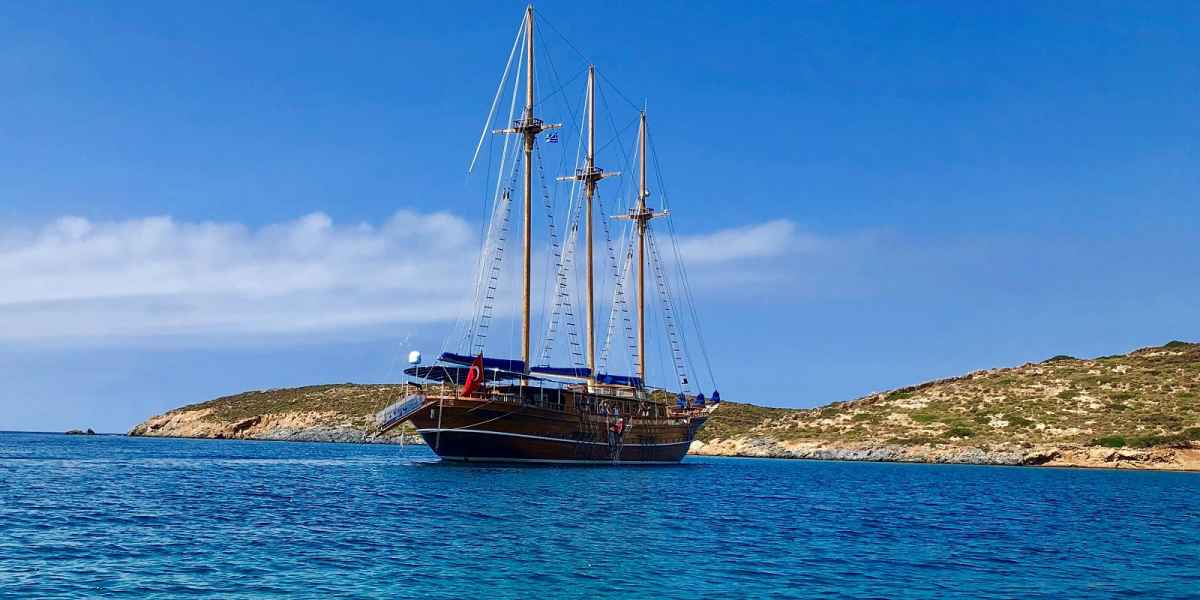 yc gallery boat b 17