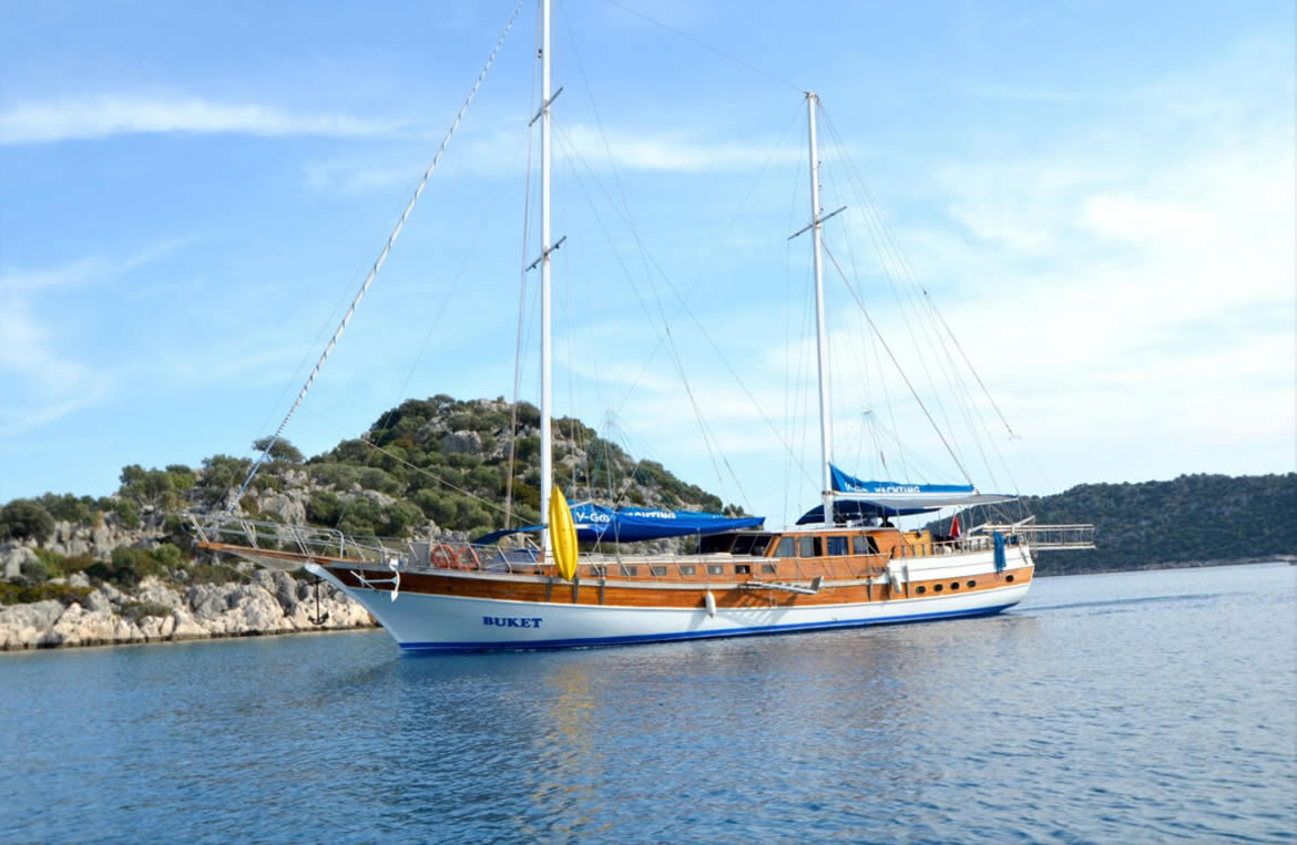 Yoga Boat Buket
